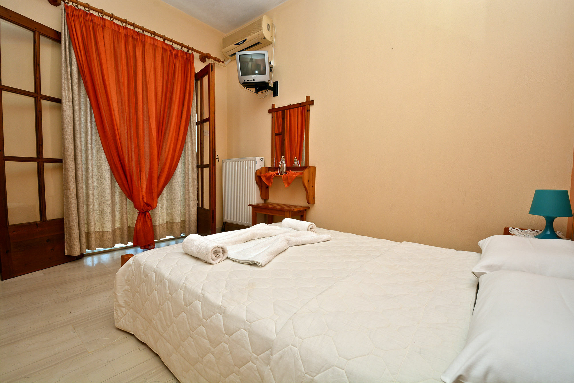 Nina Apartments Neo Klima Luaran gambar