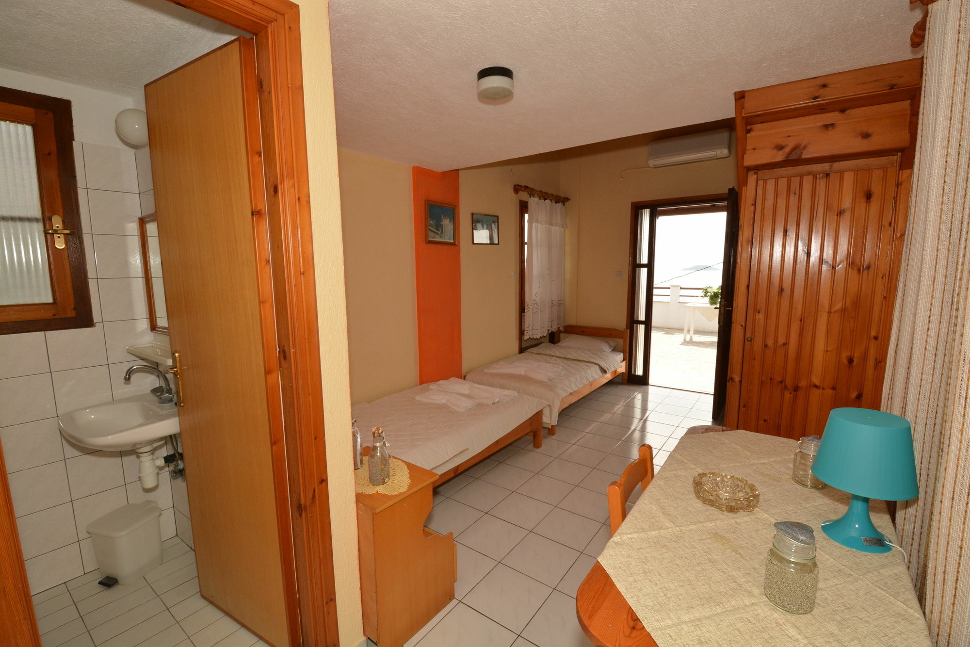 Nina Apartments Neo Klima Luaran gambar
